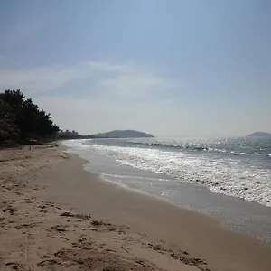 apto-praia-do-itapocoroi.santa-catarina-brasil.com/
